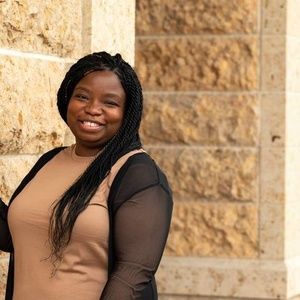Meet your Posher, Angelia